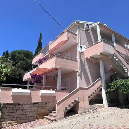 Apartmani Katica ノヴァリャ エクステリア 写真