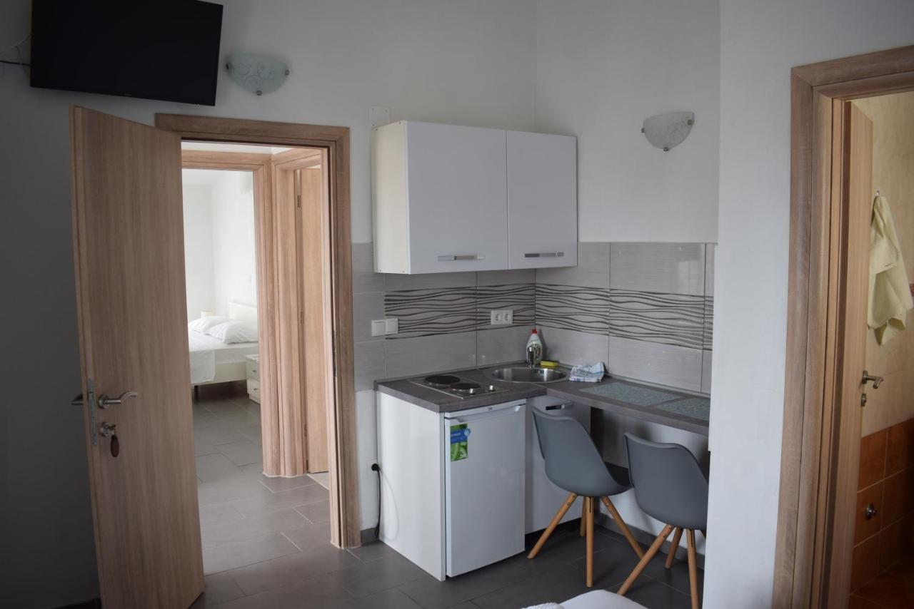 Apartmani Katica ノヴァリャ エクステリア 写真
