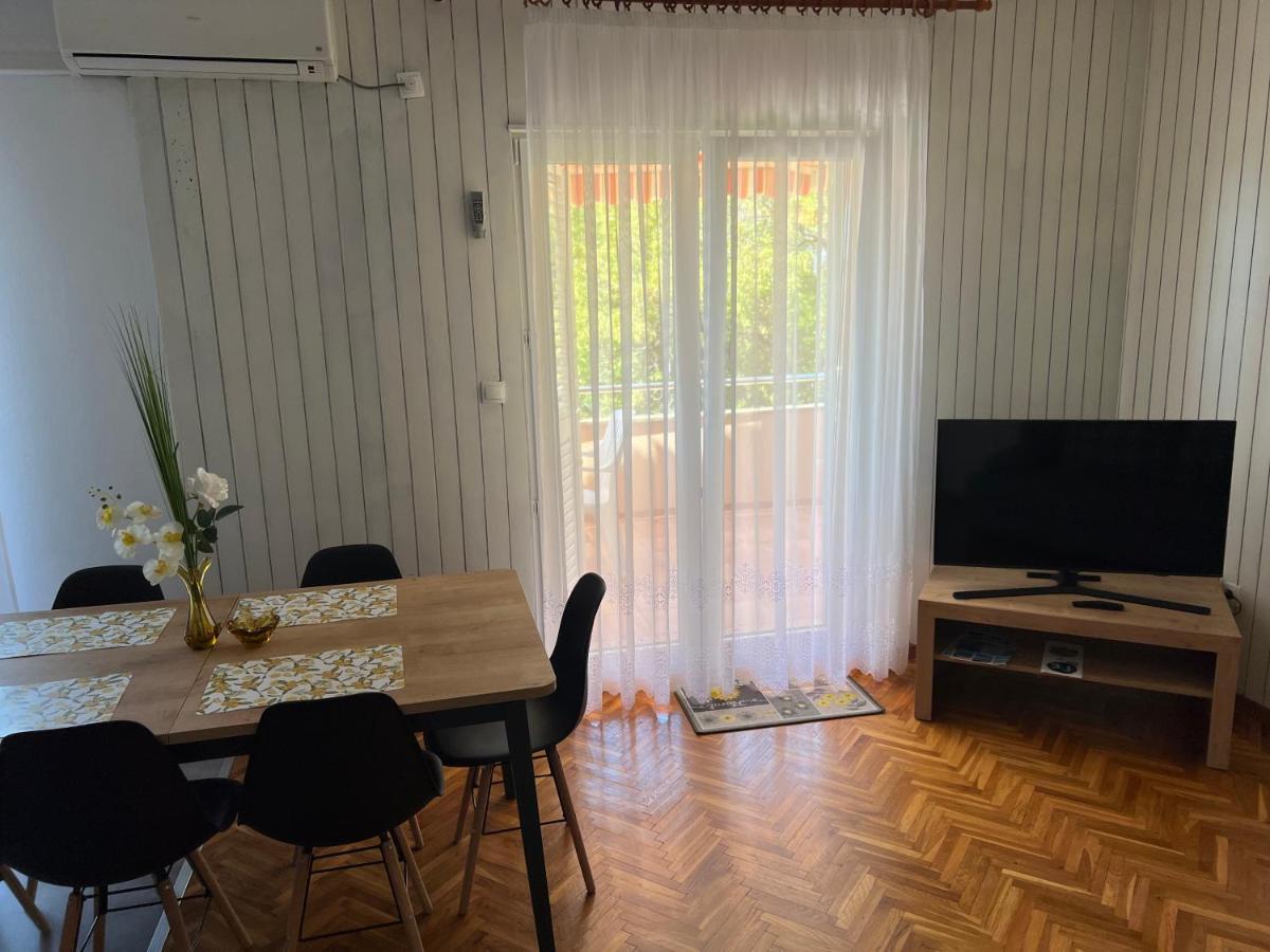 Apartmani Katica ノヴァリャ エクステリア 写真