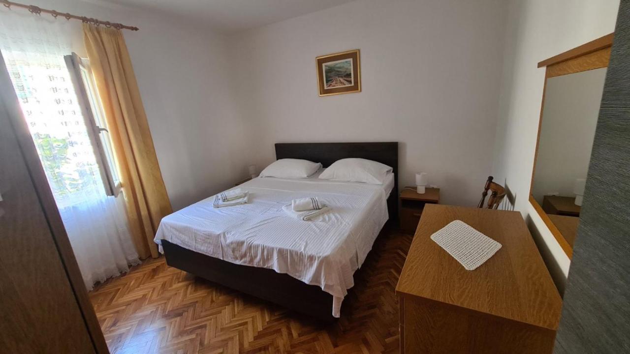 Apartmani Katica ノヴァリャ エクステリア 写真